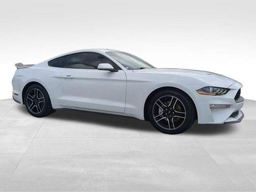 2022 Ford Mustang EcoBoost