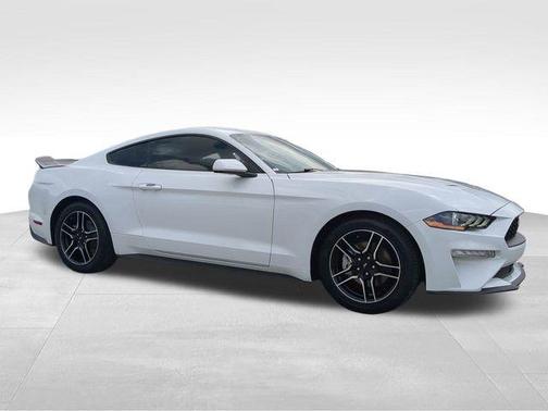 2022 Ford Mustang EcoBoost