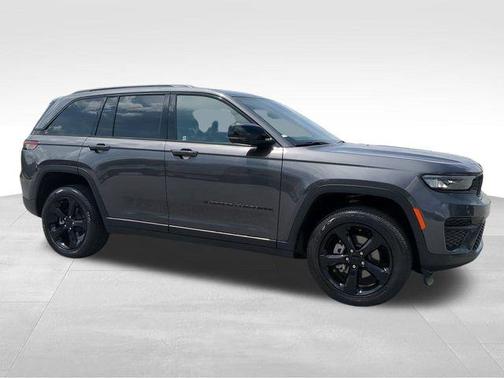 2024 Jeep Grand Cherokee Altitude
