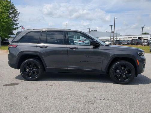 2024 Jeep Grand Cherokee Altitude