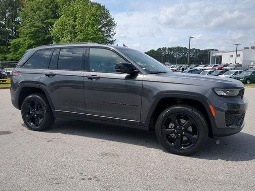 2024 Jeep Grand Cherokee Altitude