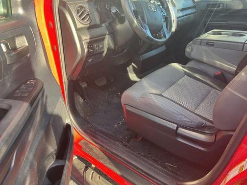 2014 Toyota Tundra SR