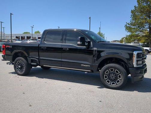 2025 Ford F-250 Platinum