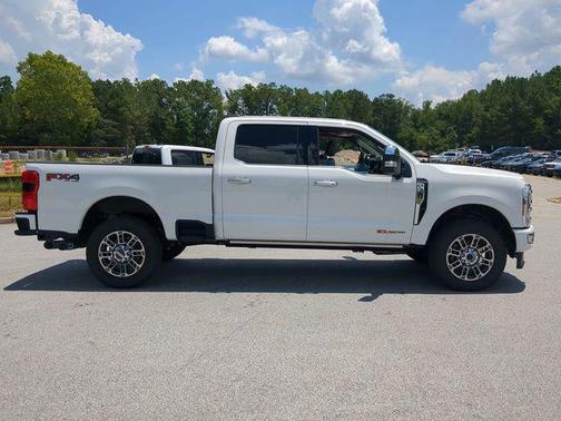 2025 Ford F-350 Platinum