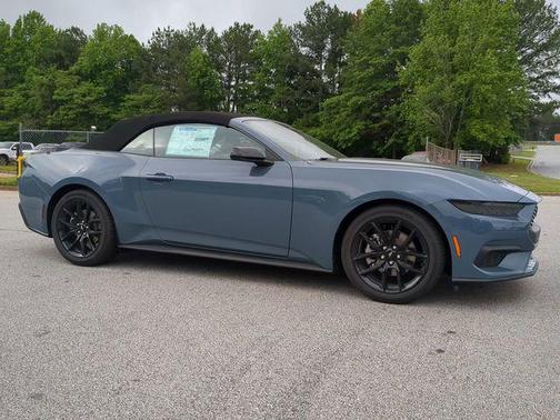2025 Ford Mustang EcoBoost