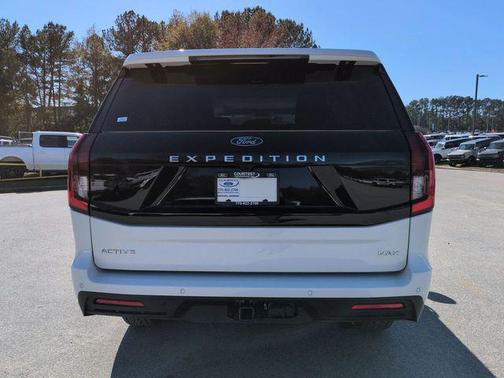 2025 Ford Expedition Max Active 4x4