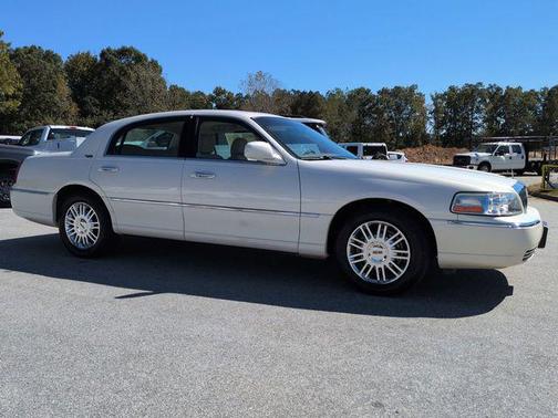 2007 Lincoln Town Car Signature