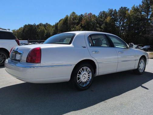 2007 Lincoln Town Car Signature