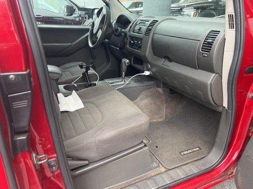 2011 Nissan Frontier S