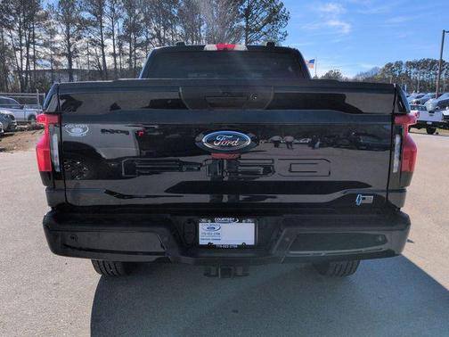 2022 Ford F-150 Lightning XLT