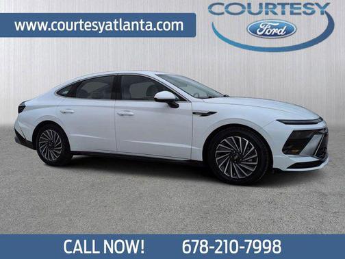 2025 Hyundai SONATA Hybrid SE