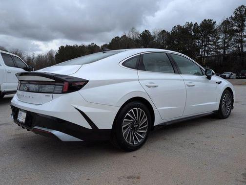2025 Hyundai SONATA Hybrid SE