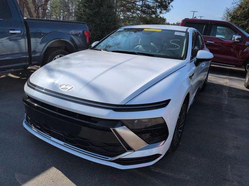 2025 Hyundai SONATA Hybrid SE