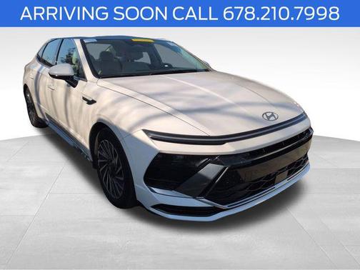 2025 Hyundai SONATA Hybrid SE