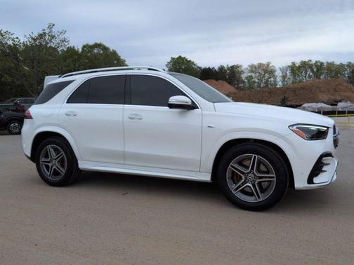 Polar White 2025 Mercedes-Benz GLE 450e 4MATIC