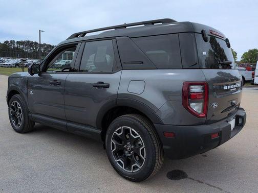CARBONIZED GRAY METALLIC 2026 Ford Bronco Sport Outer Banks
