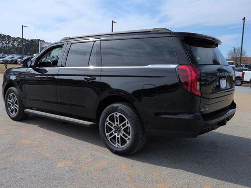 2026 Ford Expedition Max Active 4x2