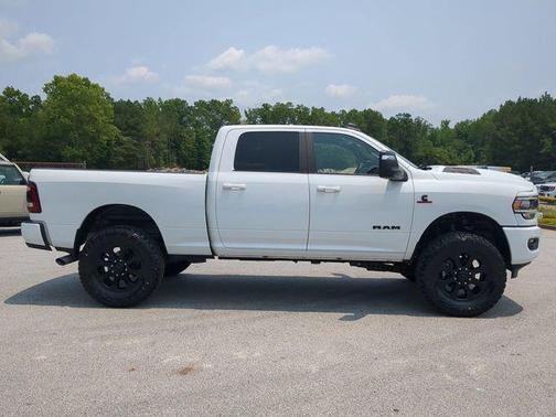 2024 RAM 2500 Laramie Crew Cab 4x4 6'4' Box