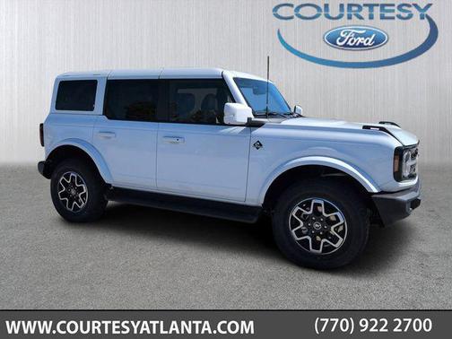 2025 Ford Bronco Outer Banks