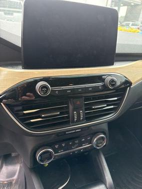 2021 Ford Escape Titanium