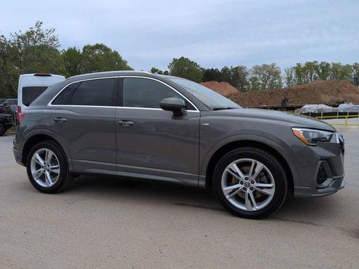 Chronos Gray Metallic 2020 Audi Q3 45 S line Premium
