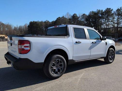 OXFORD WHITE 2026 Ford Maverick XLT