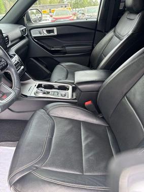 ICONIC SILVER METALLIC 2021 Ford Explorer ST