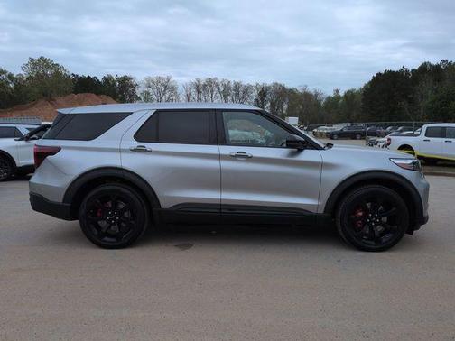 ICONIC SILVER METALLIC 2021 Ford Explorer ST