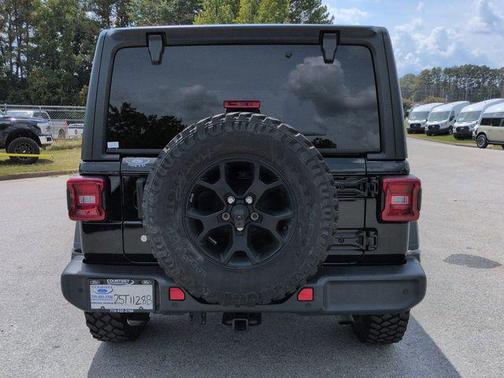 2020 Jeep Wrangler Unlimited Willys 4X4