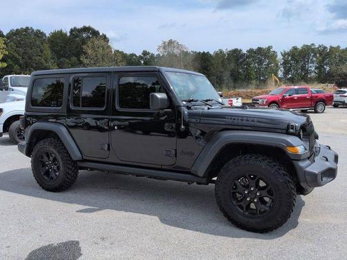 2020 Jeep Wrangler Unlimited Willys 4X4