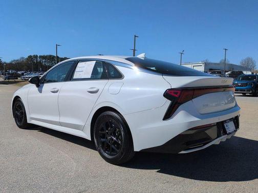 2025 Kia K5 LXS