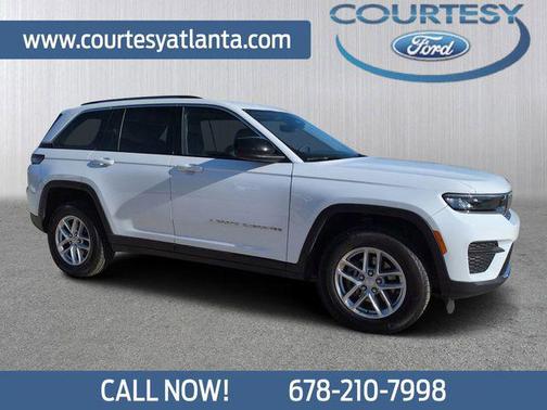 2023 Jeep Grand Cherokee Laredo