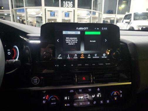 2024 Nissan Pathfinder Platinum FWD