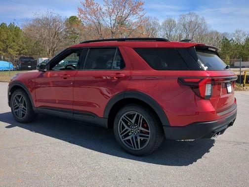 2025 Ford Explorer ST