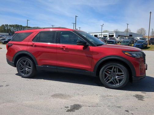2025 Ford Explorer ST