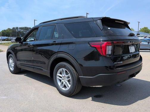 Agate Black Metallic 2026 Ford Explorer Active