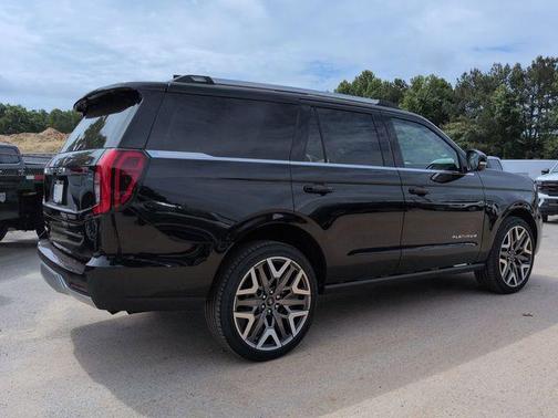 AGATE BLACK METALLIC 2026 Ford Expedition Platinum