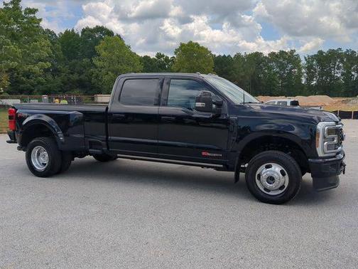 2025 Ford F-350 Platinum