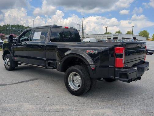 2025 Ford F-350 Platinum