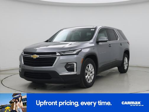 Gray 2023 Chevrolet Traverse LS