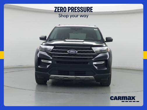 Black 2024 Ford Explorer XLT