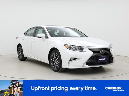 White 2017 Lexus ES 350