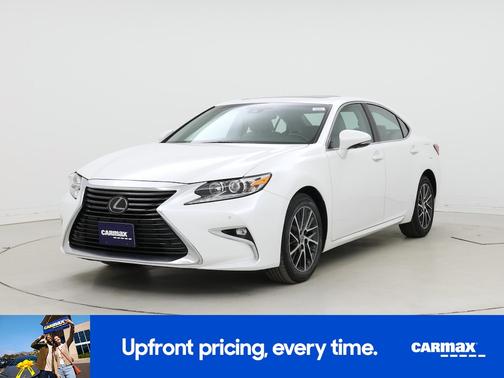 White 2017 Lexus ES 350