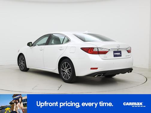 White 2017 Lexus ES 350