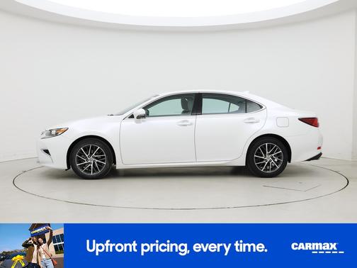 White 2017 Lexus ES 350