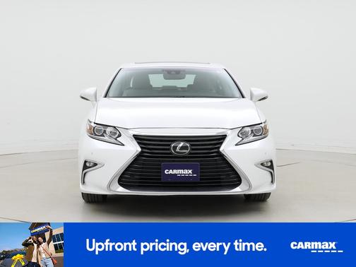 White 2017 Lexus ES 350