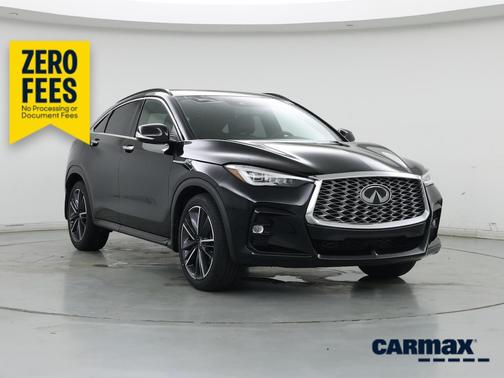 Black 2023 INFINITI QX55 Essential