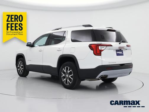 White 2022 GMC Acadia SLE