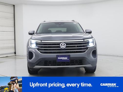 Gray 2024 Volkswagen Atlas SE