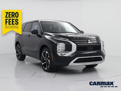 Black 2024 Mitsubishi Outlander SE